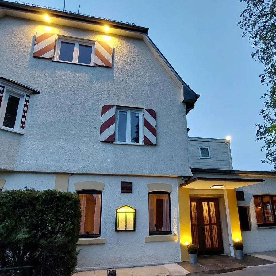 Brauereigasthof Schluesselkeller Giengen an der Brenz Exterior foto