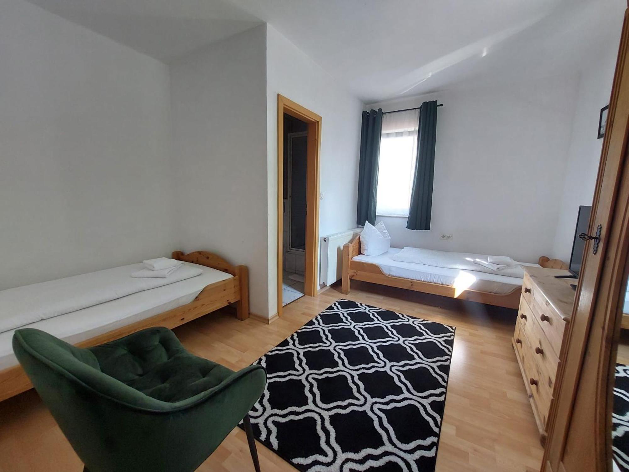 Brauereigasthof Schluesselkeller Giengen an der Brenz Exterior foto